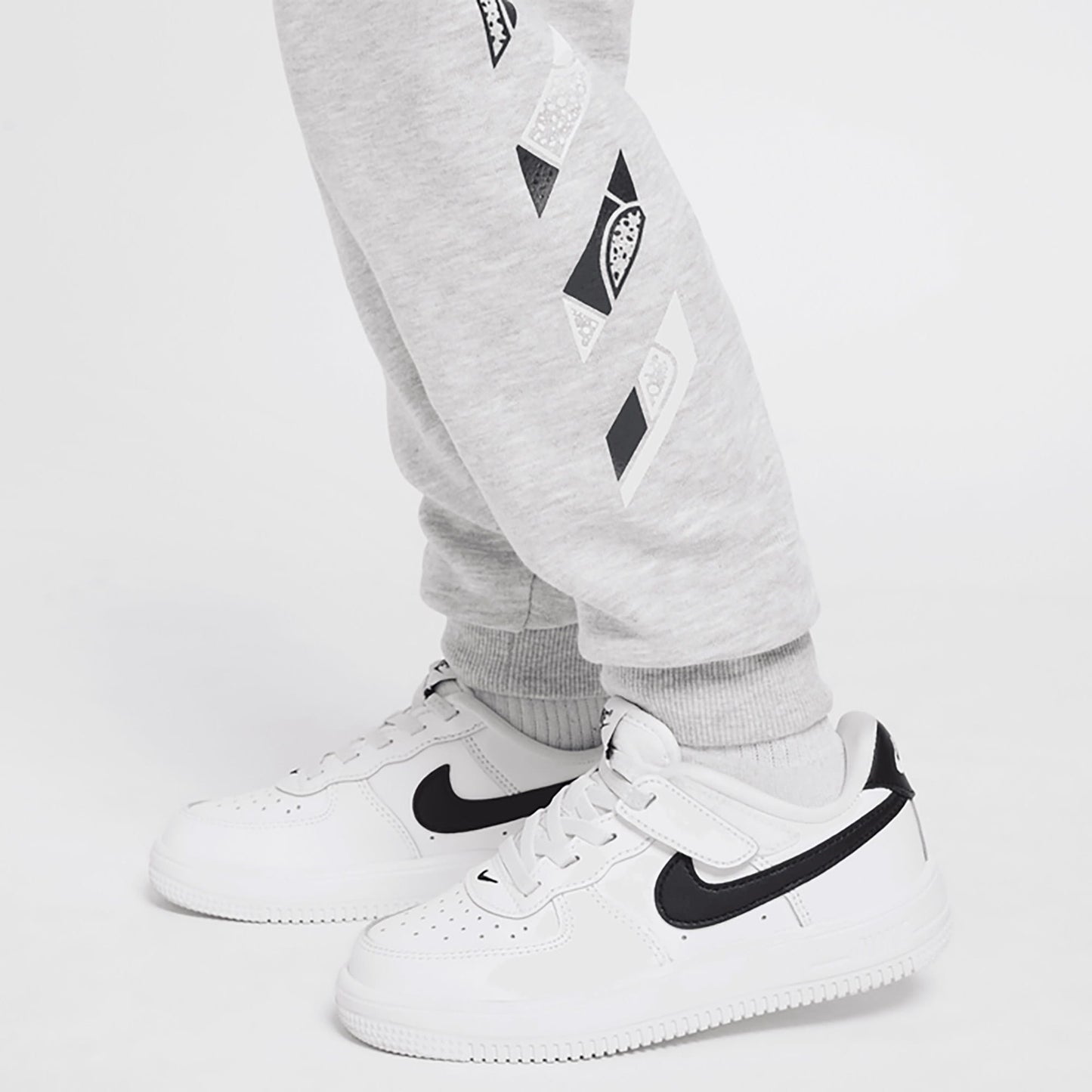 Nike Sportswear 'outside The Lines' Çocuk Gri Eşofman Altı