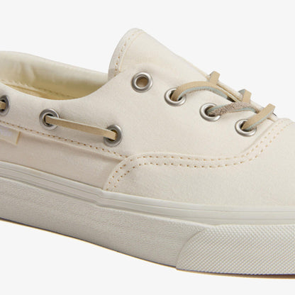 Vans Authentic Boat Kadın Beyaz Sneaker