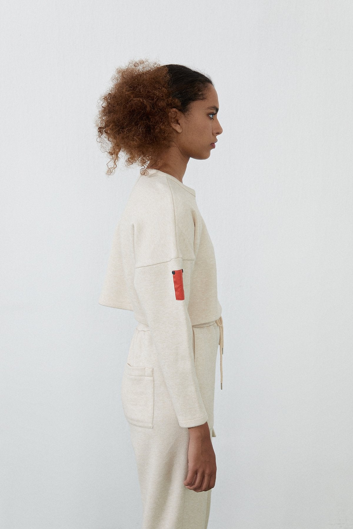 Ekru Basic Kısa Sweatshirt
