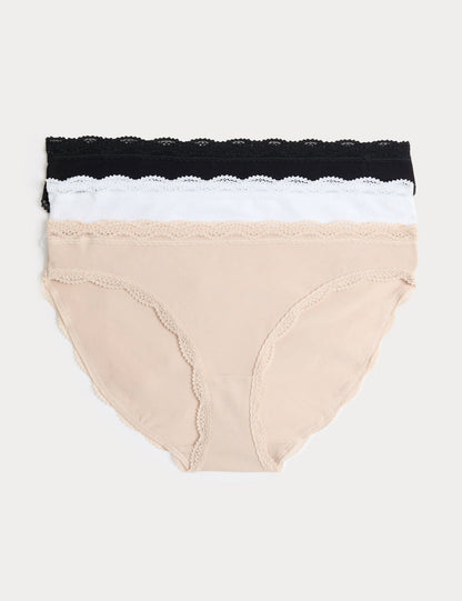 3'lü Dantel Detaylı Bikini Külot Seti