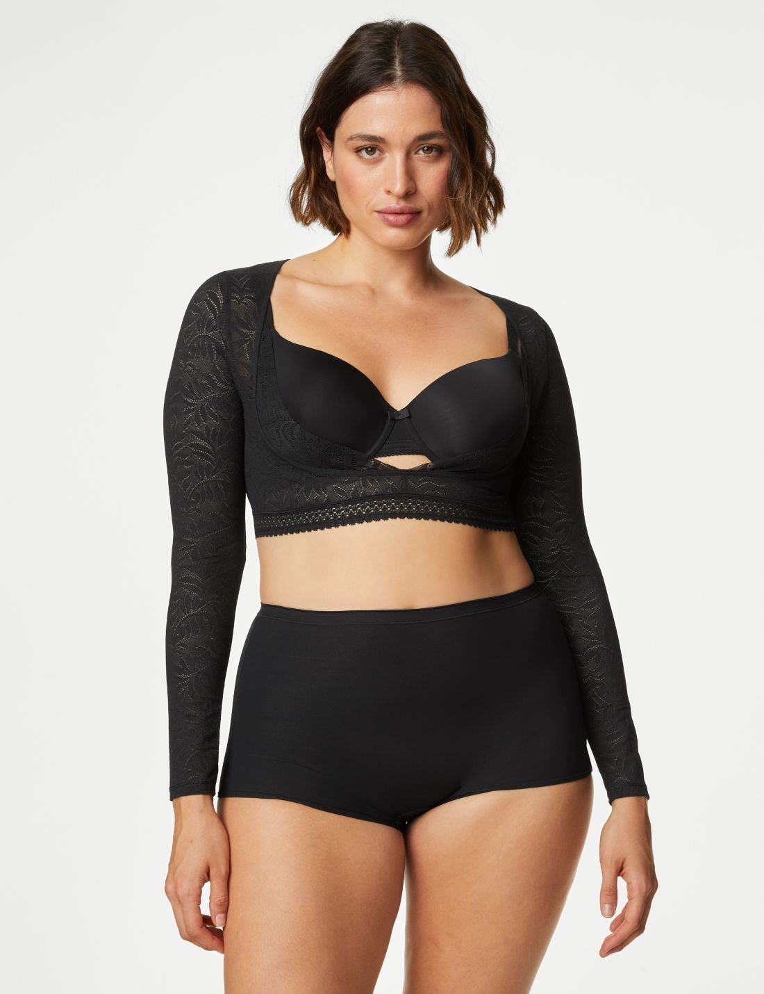 Flexifit™ Düşük Sıkılıkta Dantel Detaylı Bolero