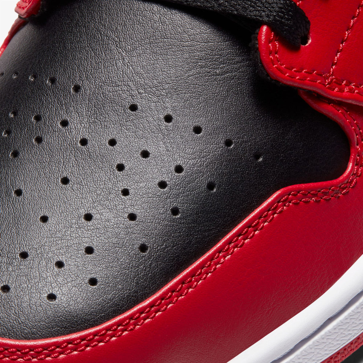 Jordan Air Jordan 1 Erkek Kırmızı Spor Ayakkabı