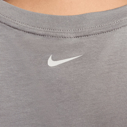 Nike Sportswear Kadın Gri T-shirt