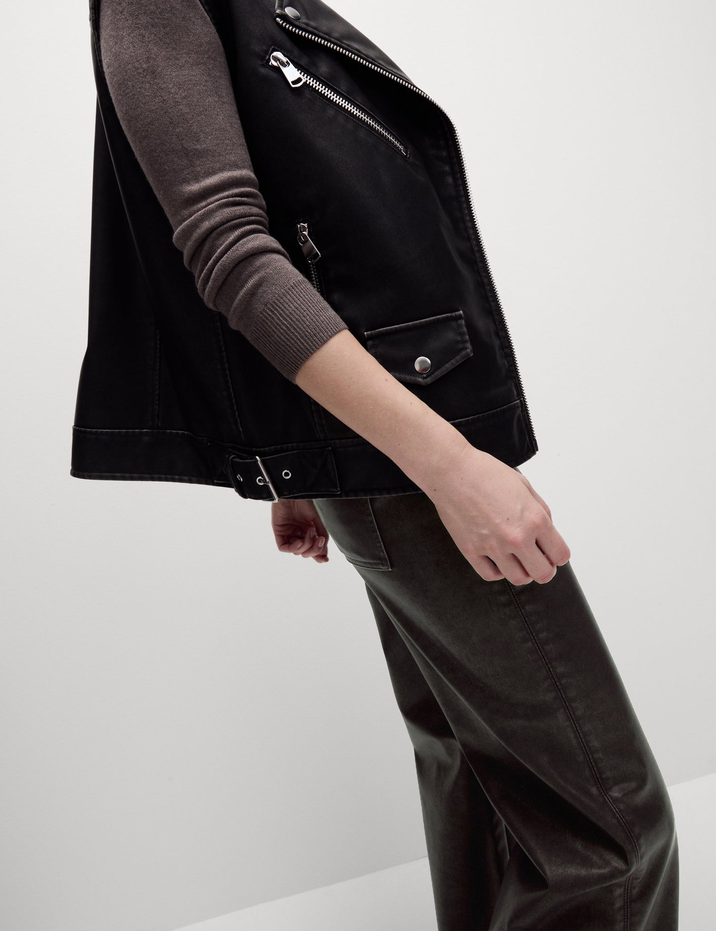 Deri Görünümlü Wide Leg Pantolon