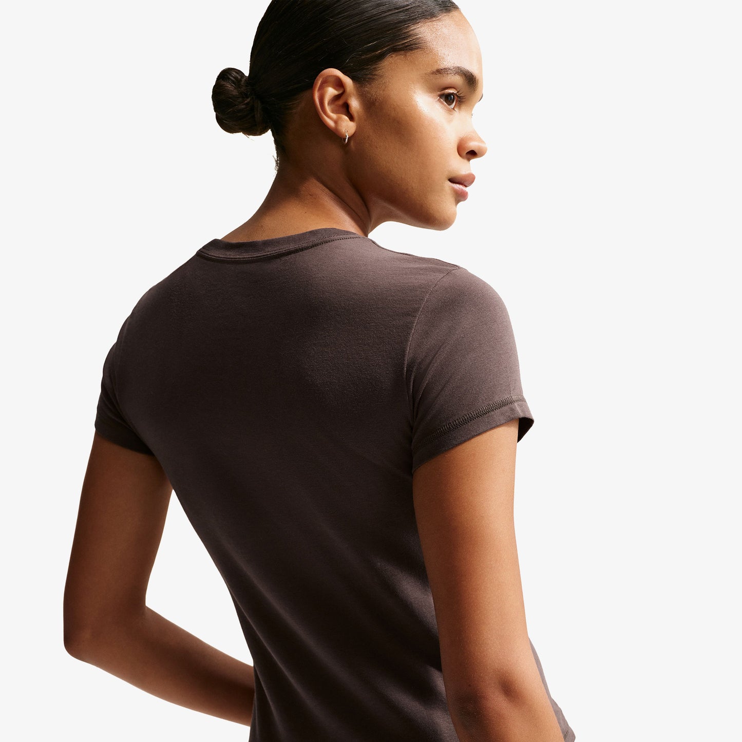 Nike Chill Kadın Kahverengi T-shirt