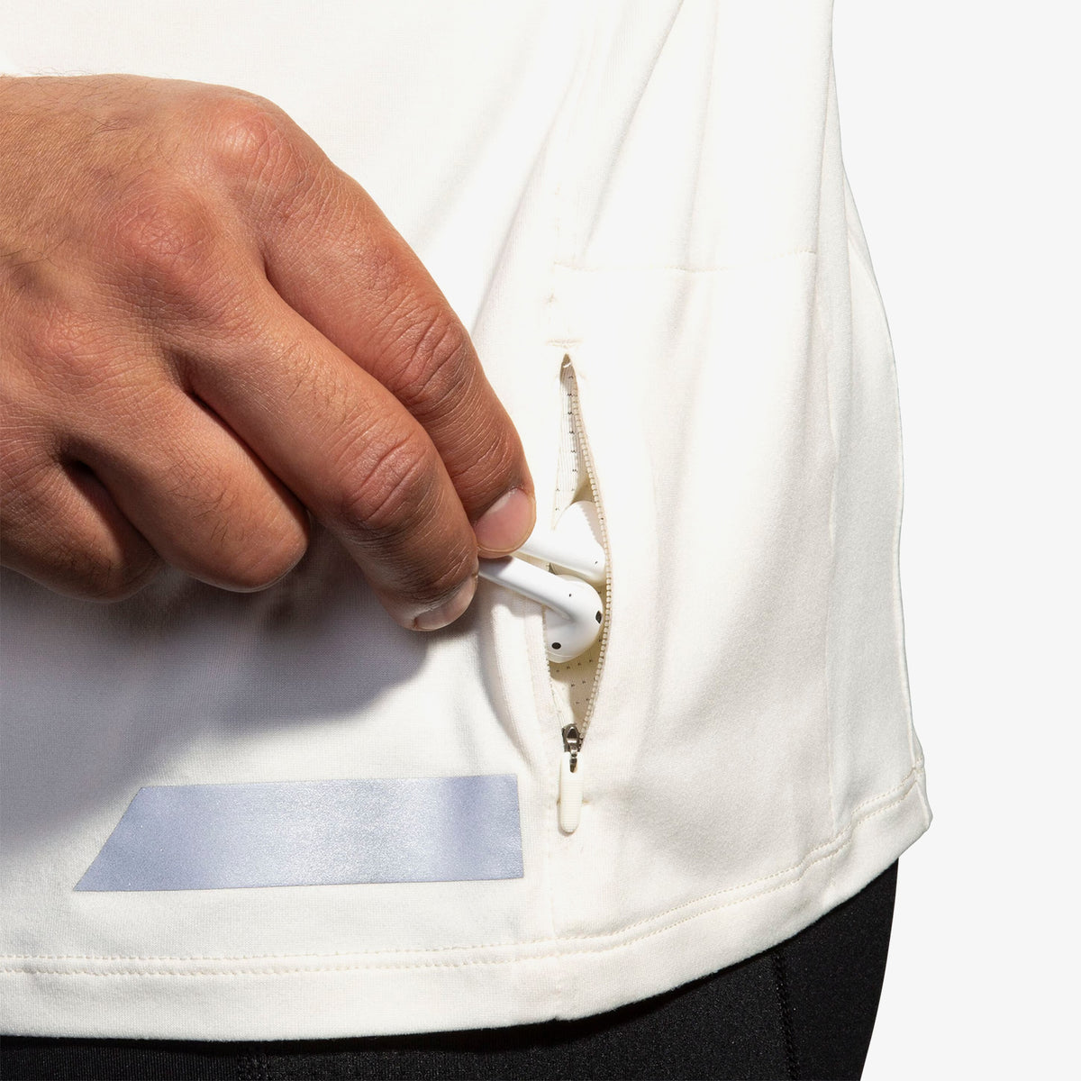 Brooks Run Visible 1/2 Zip 2.0 Erkek Beyaz T-shirt