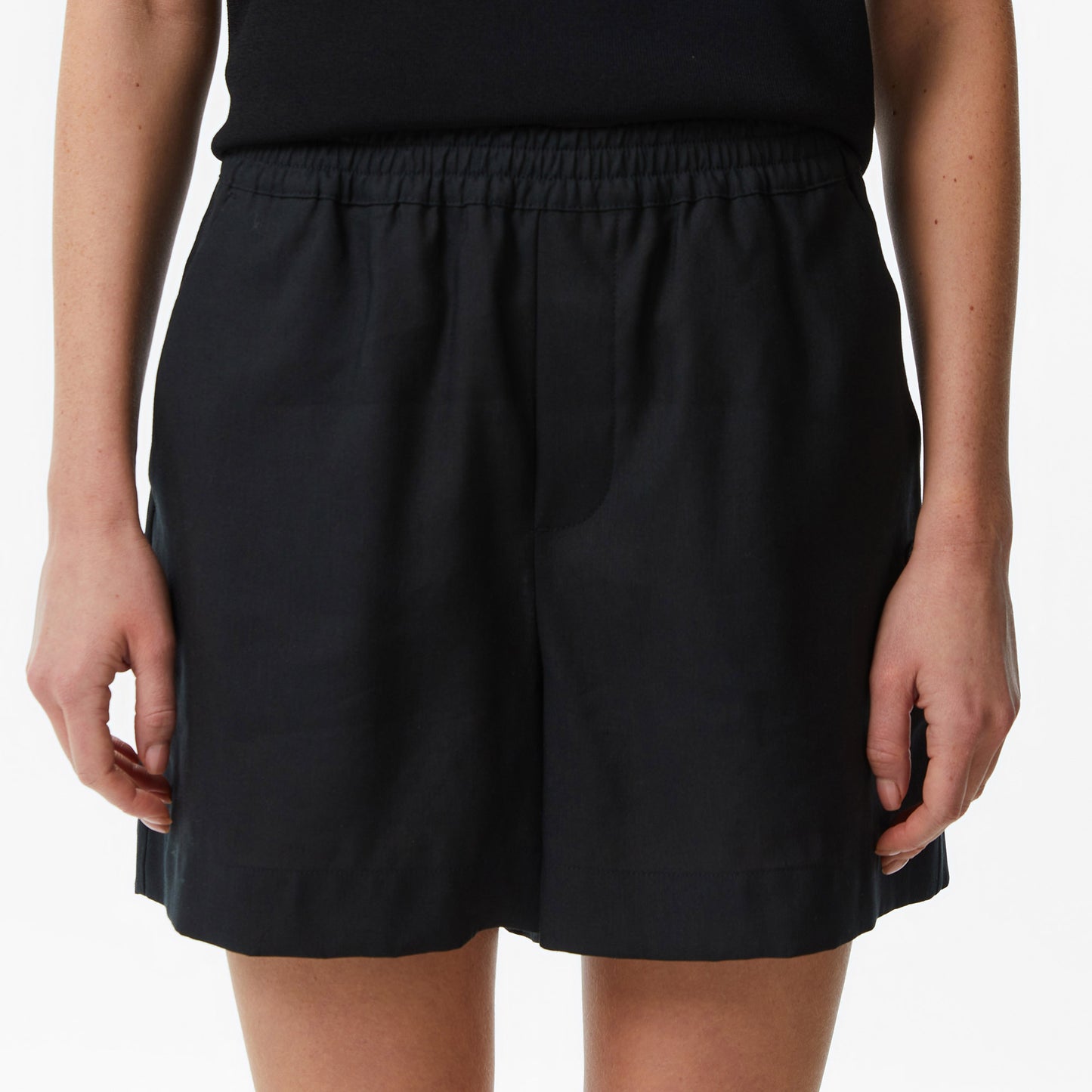 Lacoste Relaxed Fit Kadın Siyah Şort