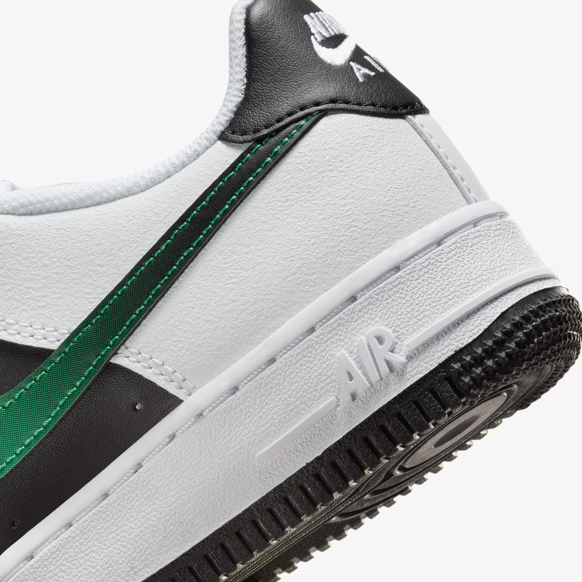 Nike Force 1 Lv8 2 Çocuk Beyaz Spor Ayakkabı