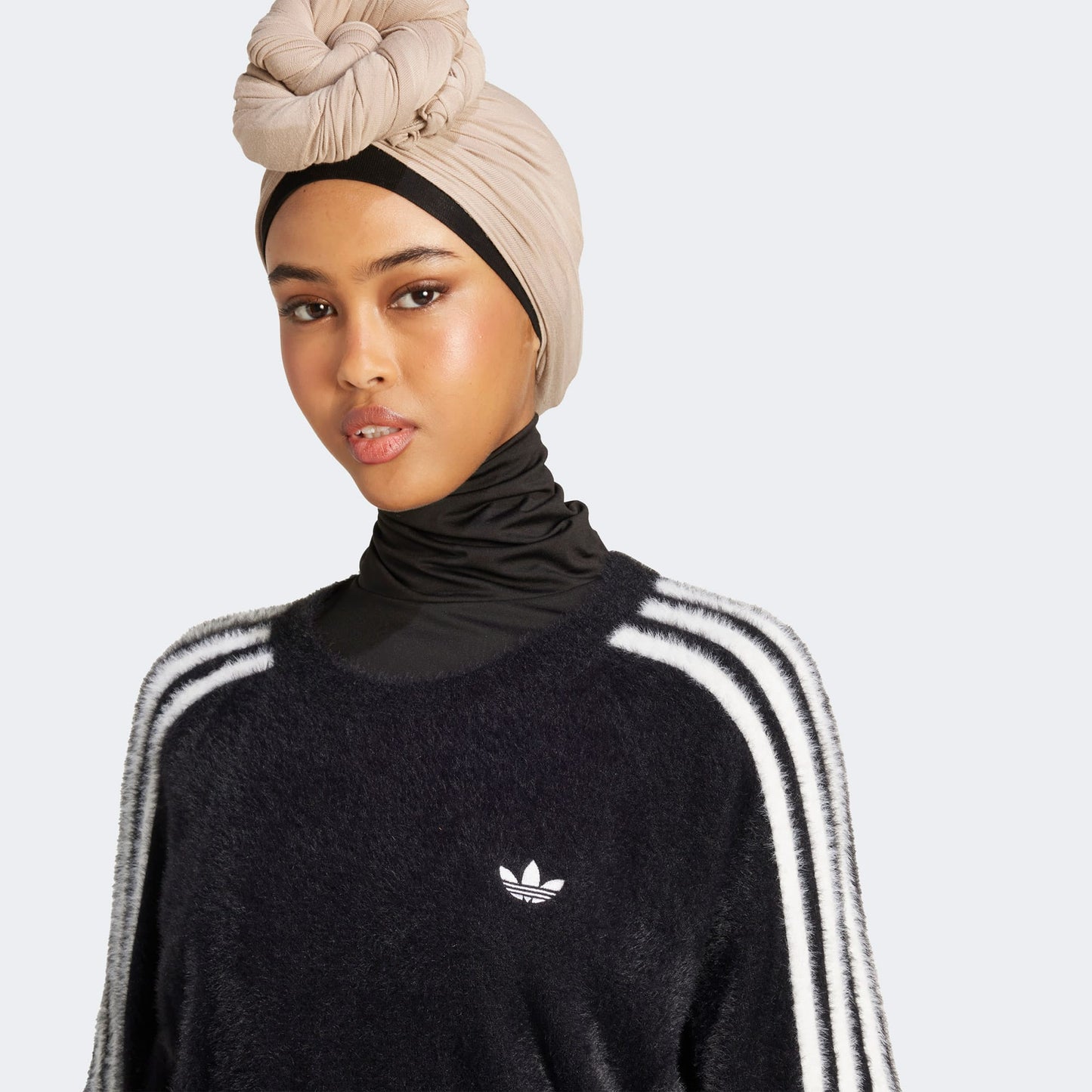 Adidas Holıday Seater Kadın Siyah Sweatshirt