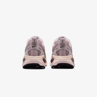 Nike Vomero 18 Kadın Pembe Koşu Ayakkabısı