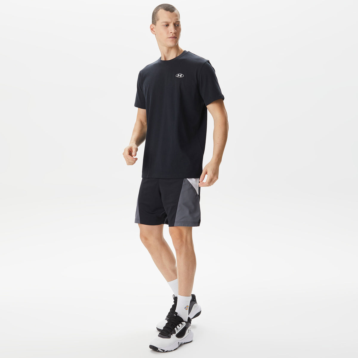 Under Armour Heavyweight Lc Patch Erkek Siyah T-shirt