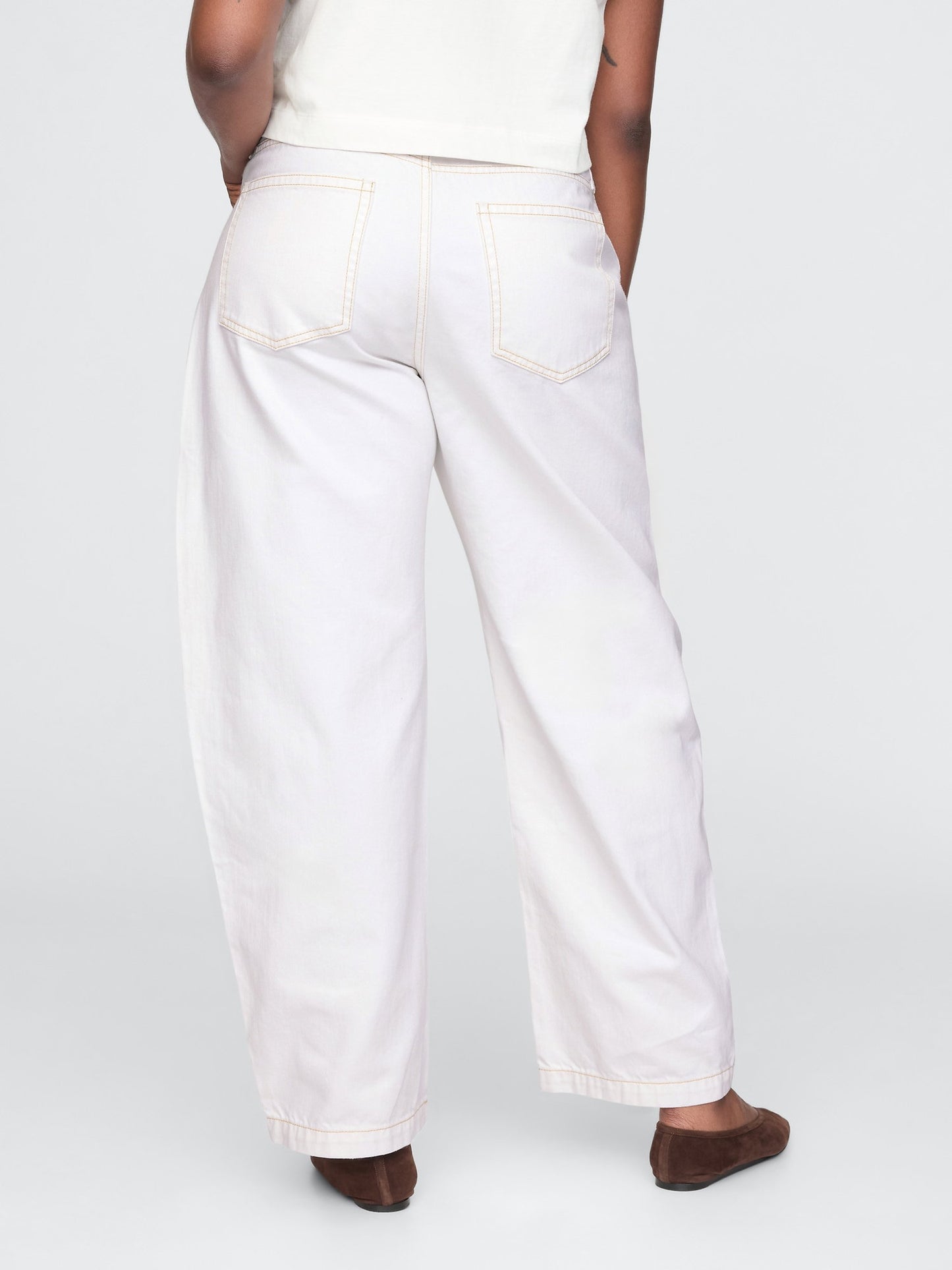 Beyaz High Rise Barrel Carpenter Jean Pantolon