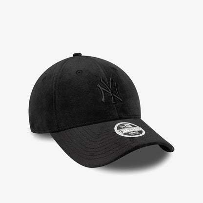 New Era Velour 9forty Neyyan Kadın Siyah Şapka