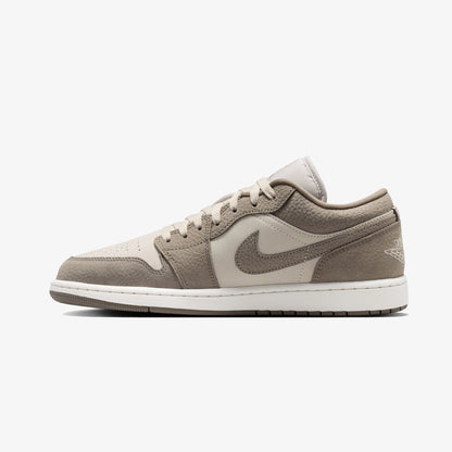 Jordan Air Jordan 1 Low Erkek Gri Spor Ayakkabı