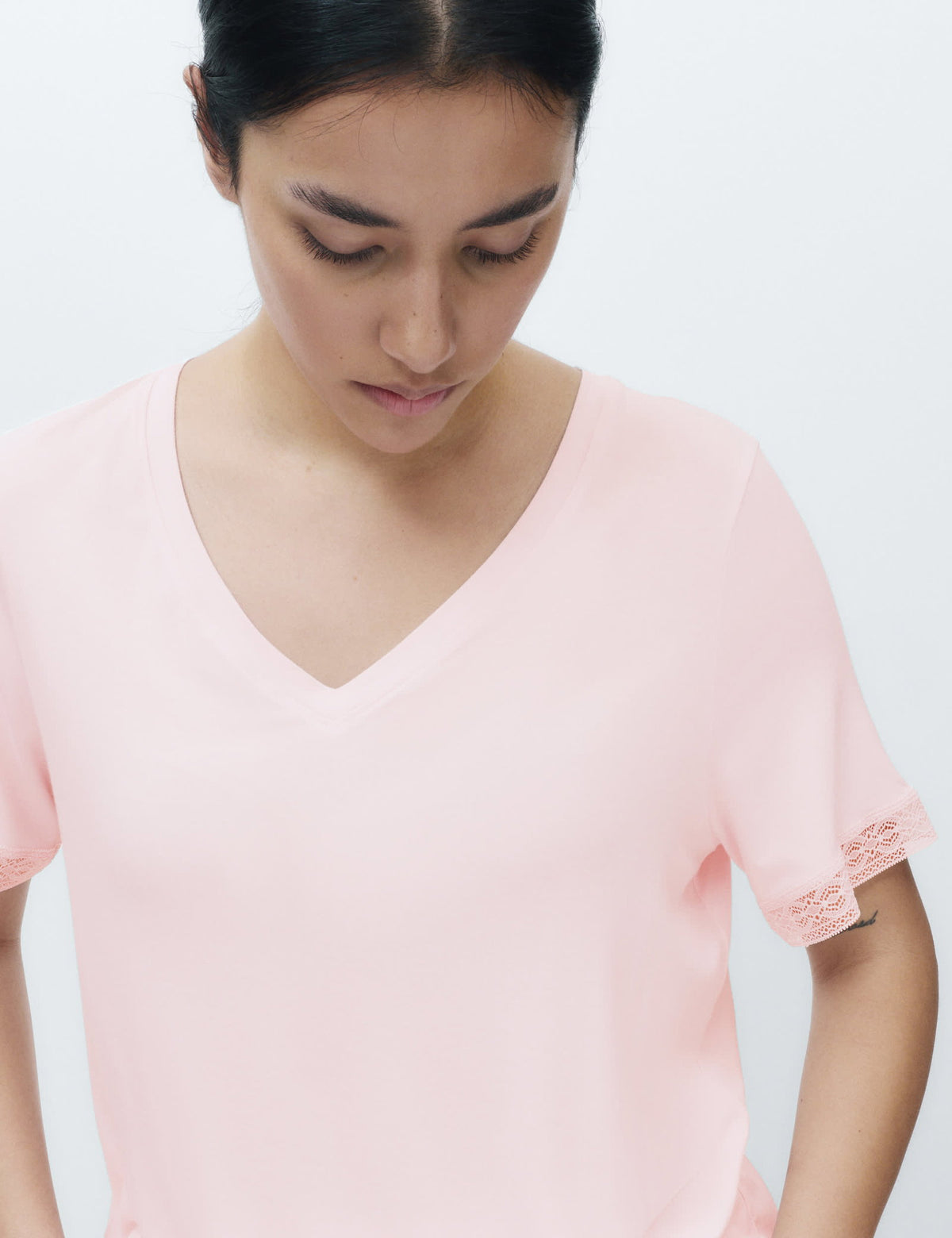 Dantel Detaylı Pijama Takımı
