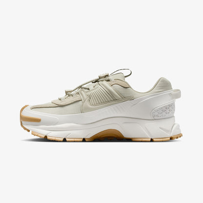 Nike Zoom Vomero Roam Kadın Bej Spor Ayakkabı