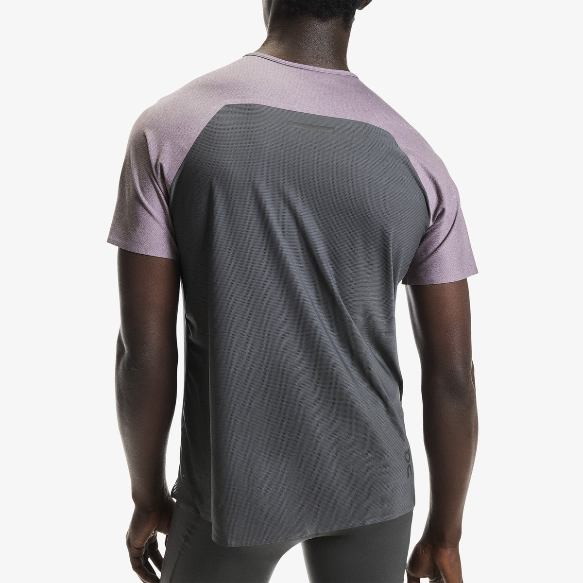 On Performance Erkek Mor T-shirt