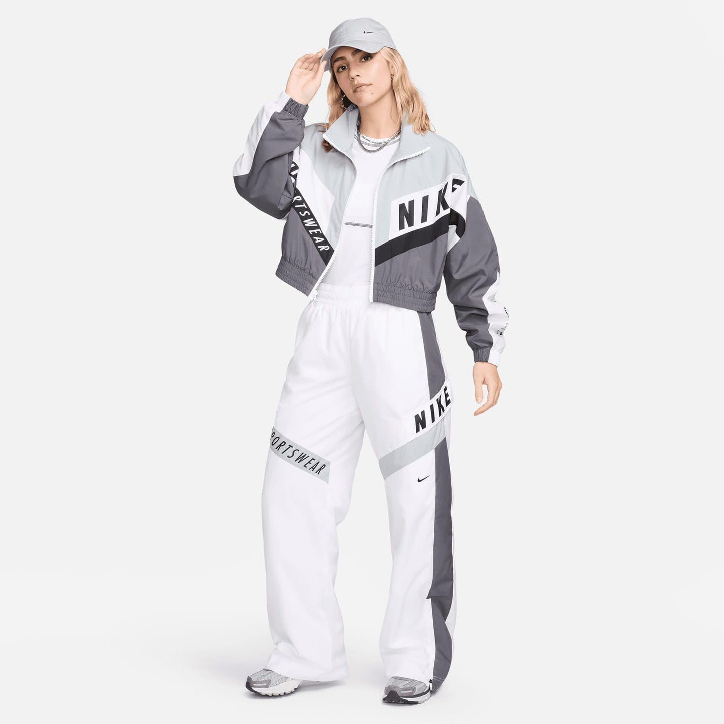 Nike Nsw Wvn Os Hr Sw Kadın Beyaz Eşofman Altı