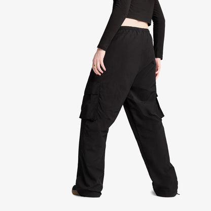 Puma Wardrobe Essentials Relaxed Kadın Siyah Eşofman Altı