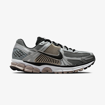 Nike Zoom Vomero 5 Metallic Silver College Erkek Gri Spor Ayakkabı