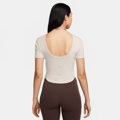 Nike Sportswear Chill Knit Kadın Krem T-shirt