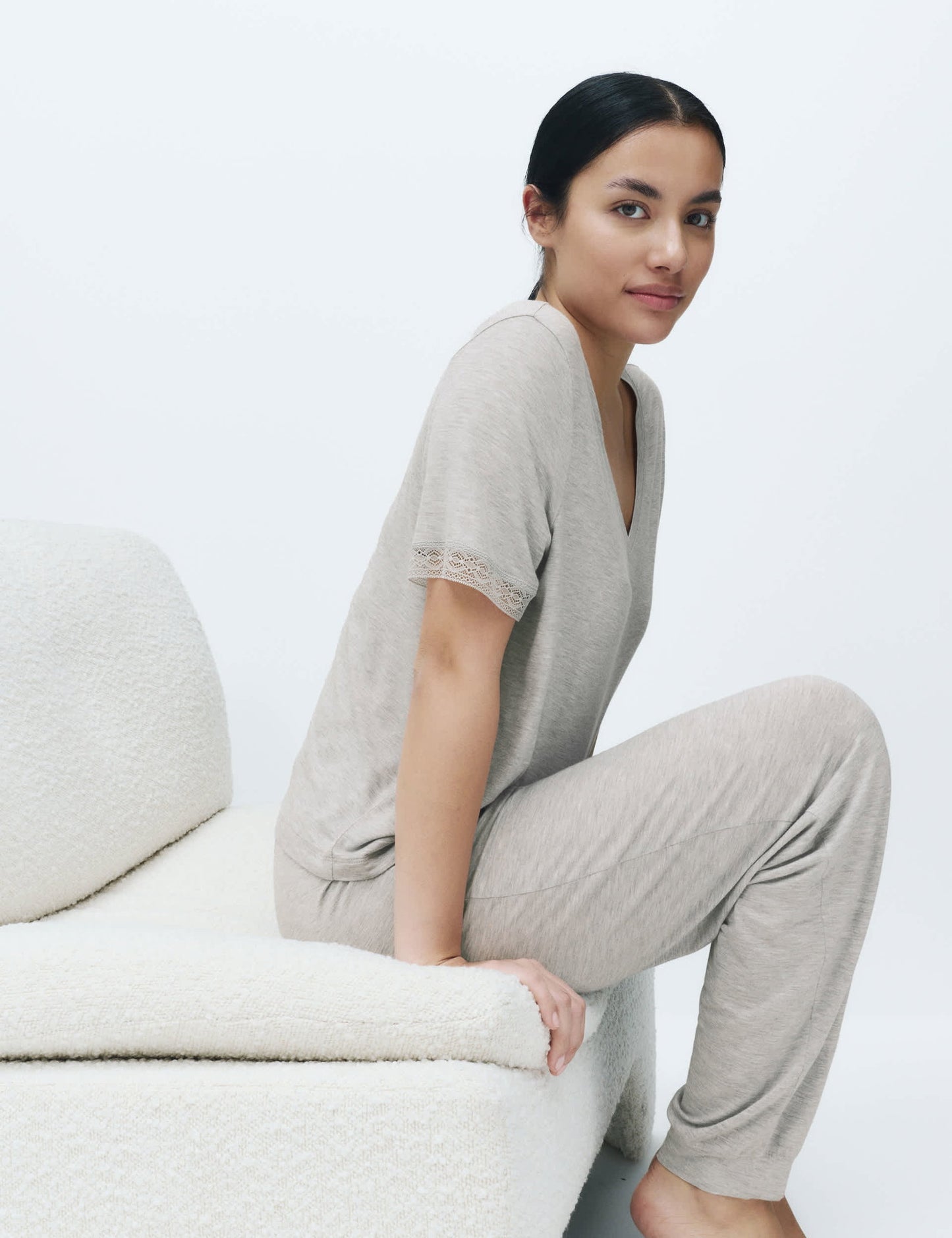 Dantel Detaylı Pijama Takımı