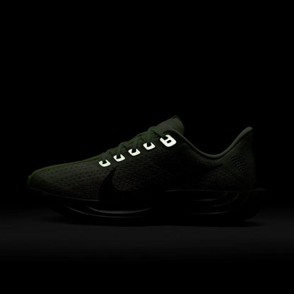 Nike Pegasus Plus Kadın Yeşil Koşu Ayakkabısı