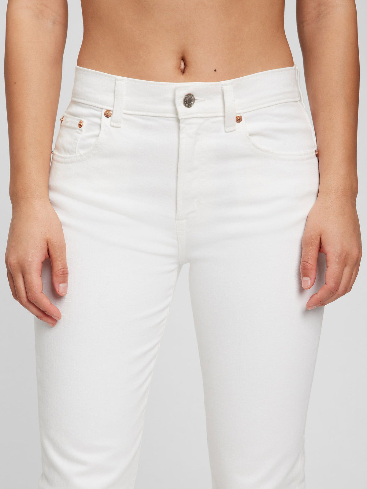 Beyaz Mid Rise Girlfriend Washwell™ Jean Pantolon