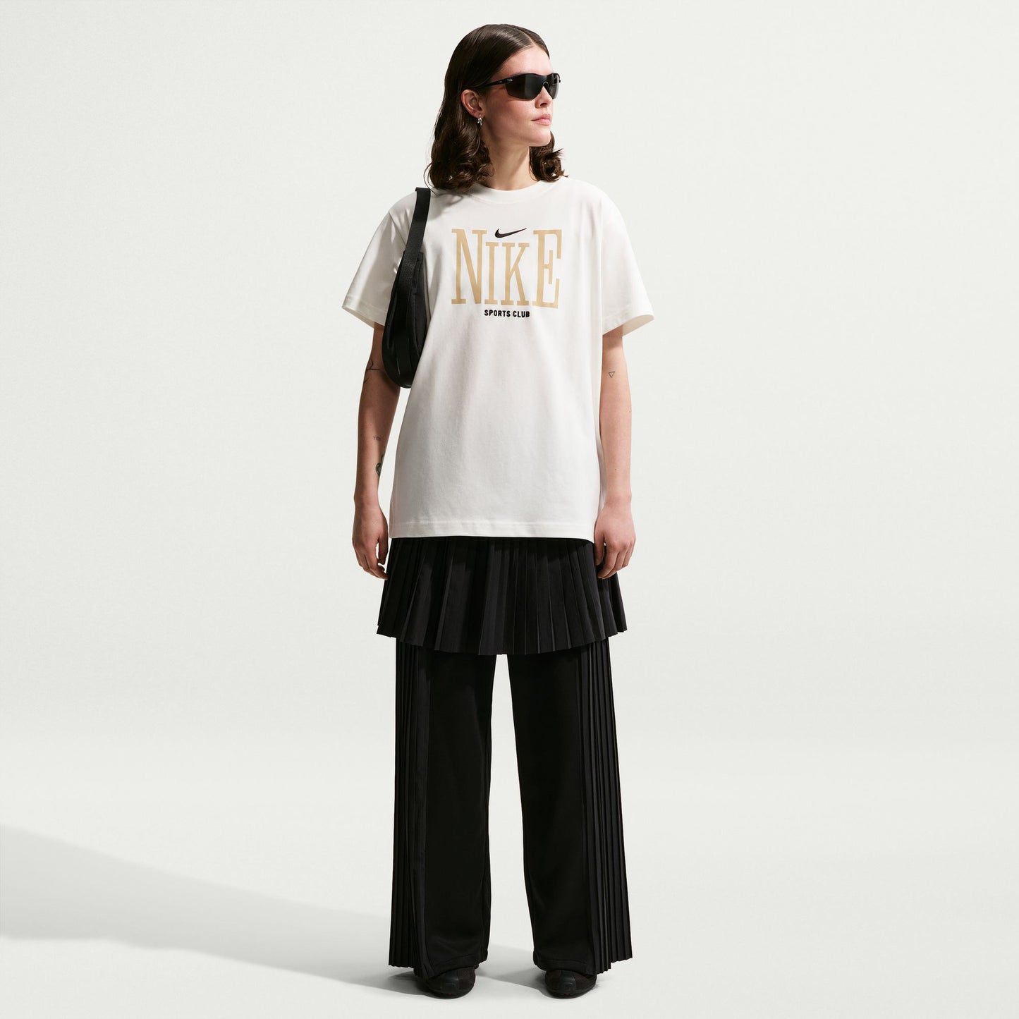 Nike Sportswear Classic Bf Oc Inconnect Kadın Beyaz T-shirt