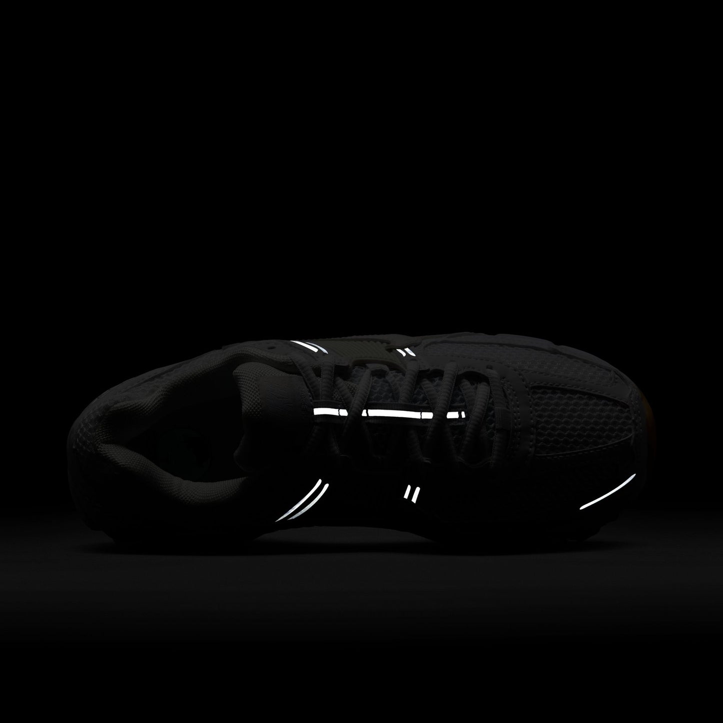 Nike Zoom Vomero 5 Kadın Beyaz Spor Ayakkabı