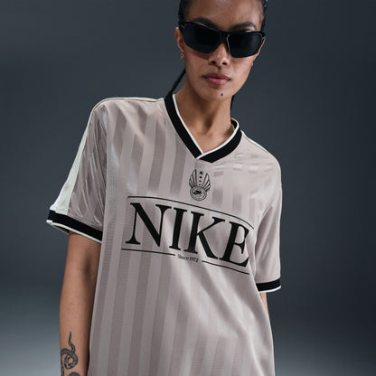 Nike Sportswear V Yakalı Kadın Gri Forma