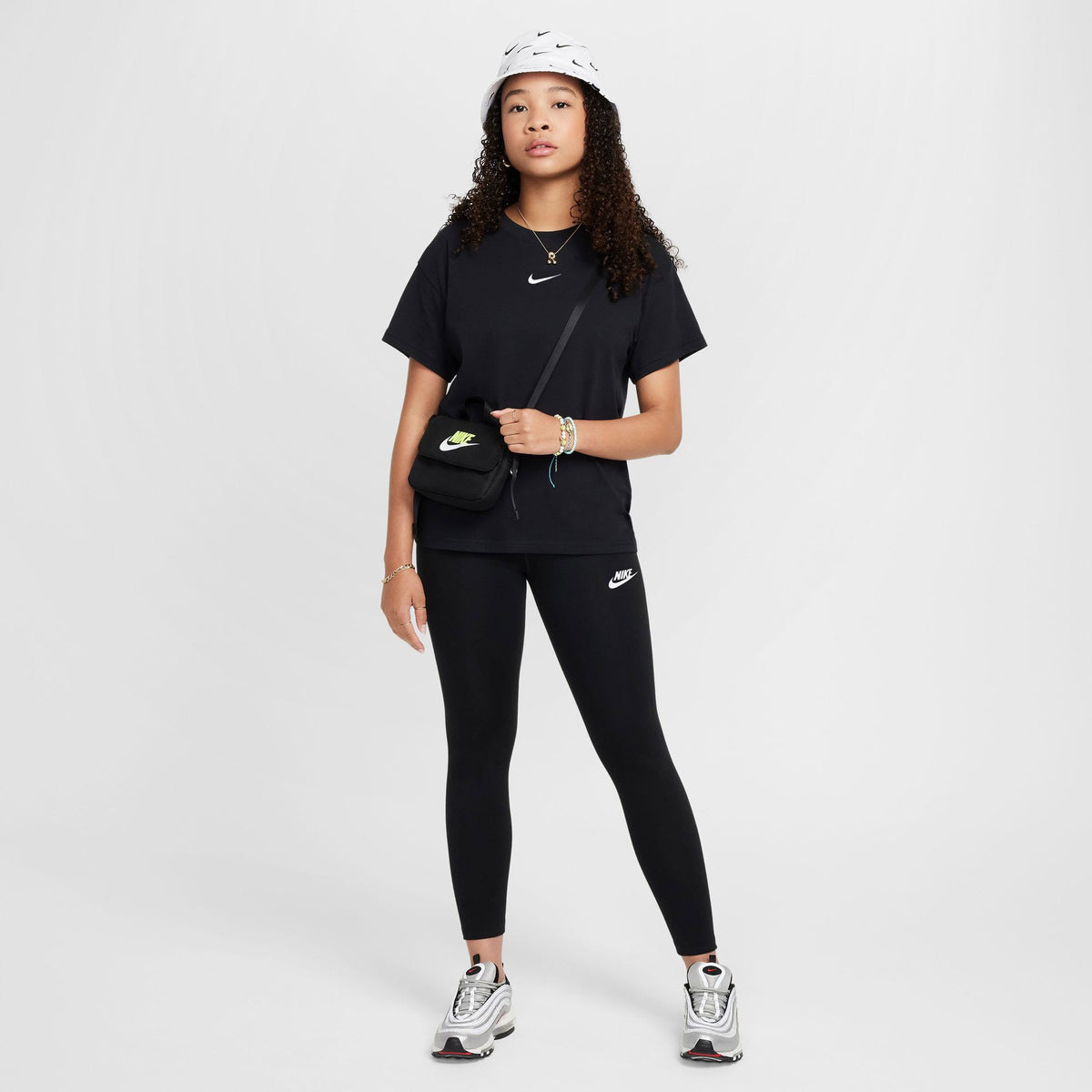 Nike Sportswear Classic Yüksek Belli Çocuk Siyah Günlük Tayt