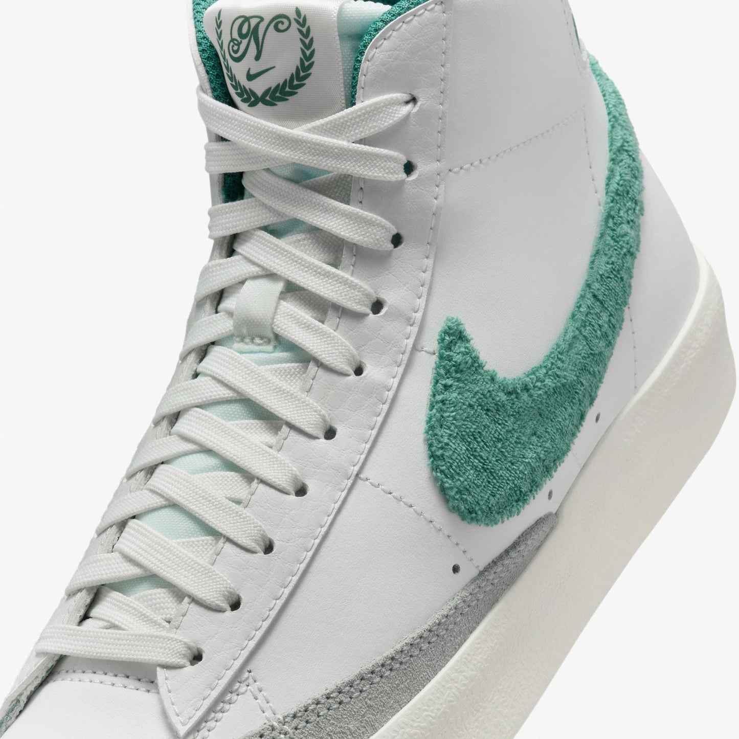 Nike Blazer Mid '77 Çocuk Beyaz Spor Ayakkabı