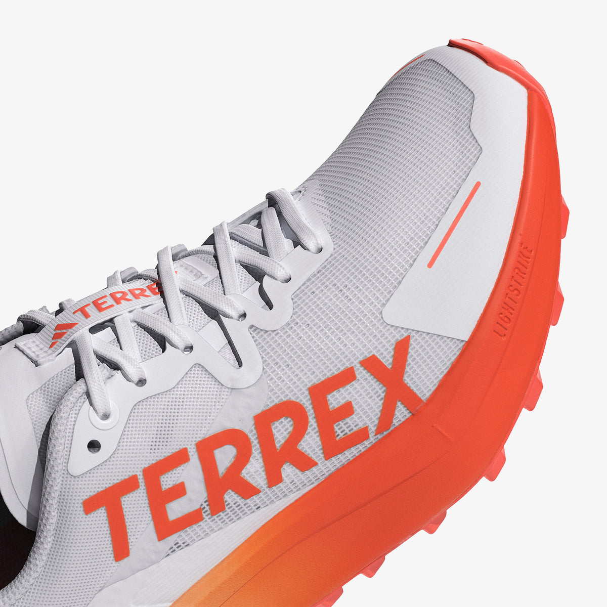 Adidas Terrex Agravic 3 Arazi Kadın Beyaz Koşu Ayakkabısı