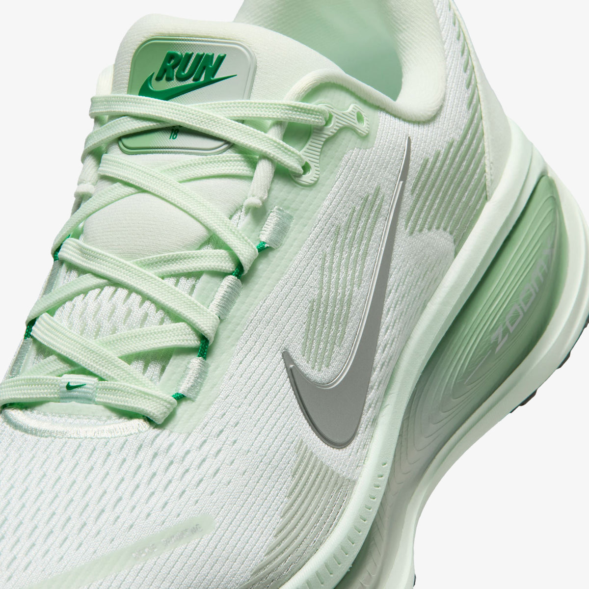 Nike Vomero Premium Kadın Yeşil Koşu Ayakkabısı