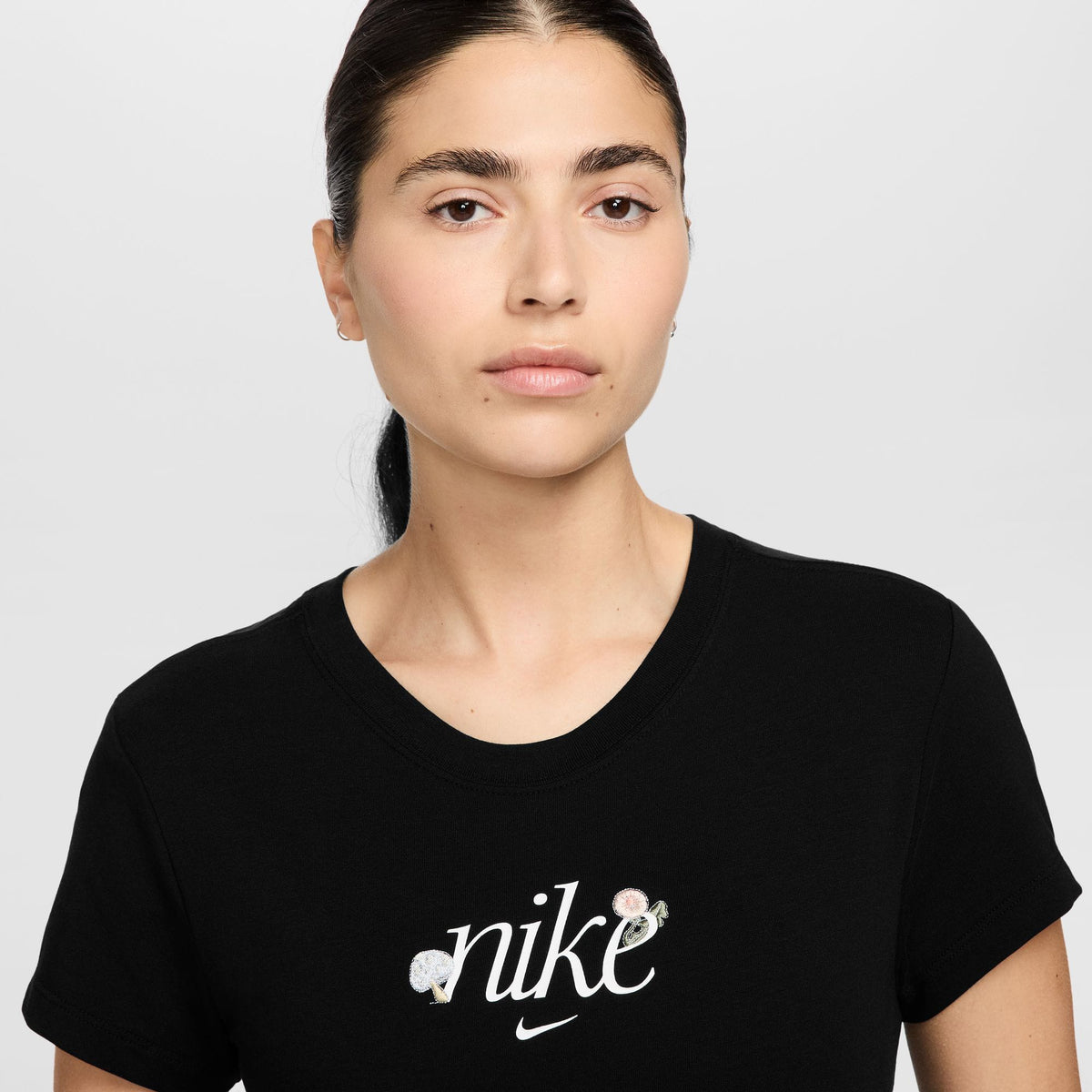 Nike Sportswear Chill Knit Kadın Siyah T-shirt