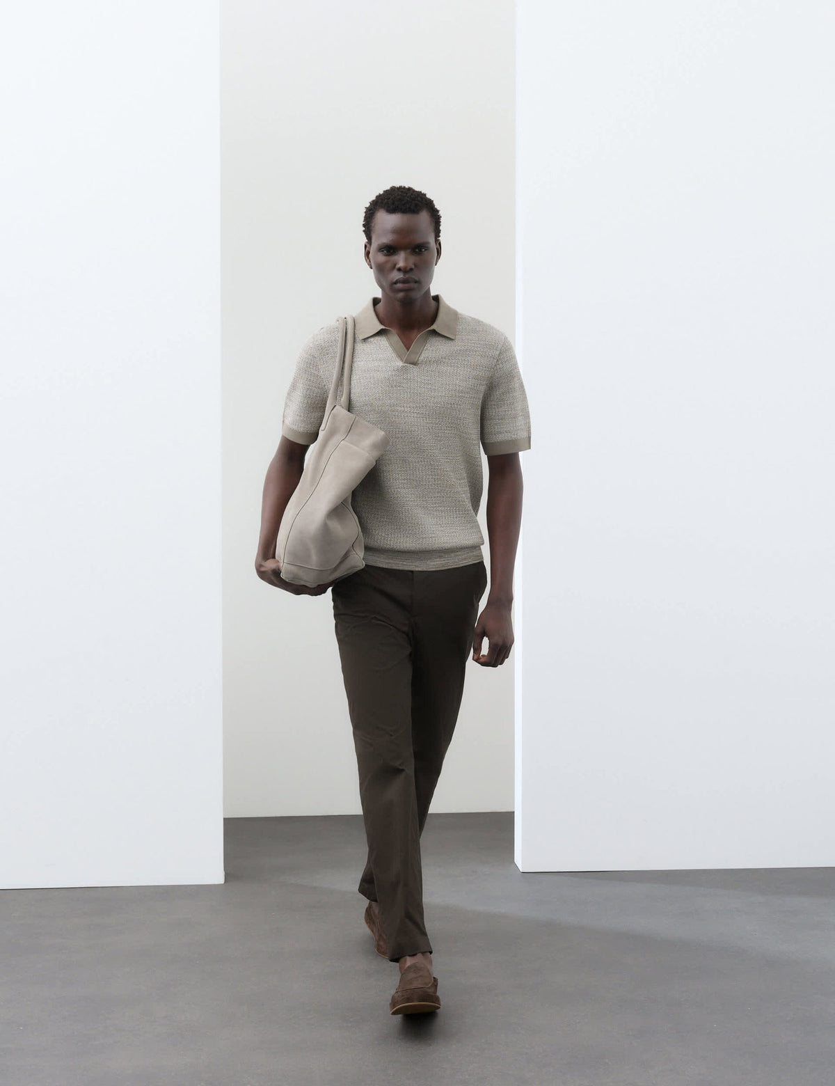 Regular Fit Süper Lightweight Chino Pantolon