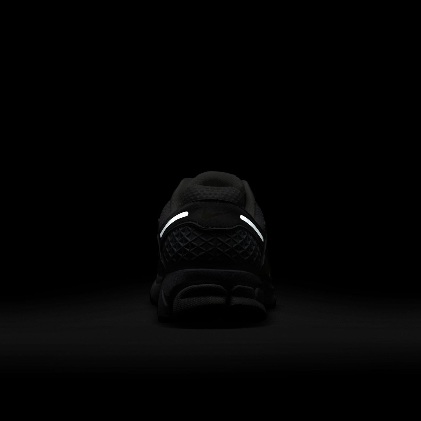Nike Zoom Vomero 5 Kadın Beyaz Spor Ayakkabı