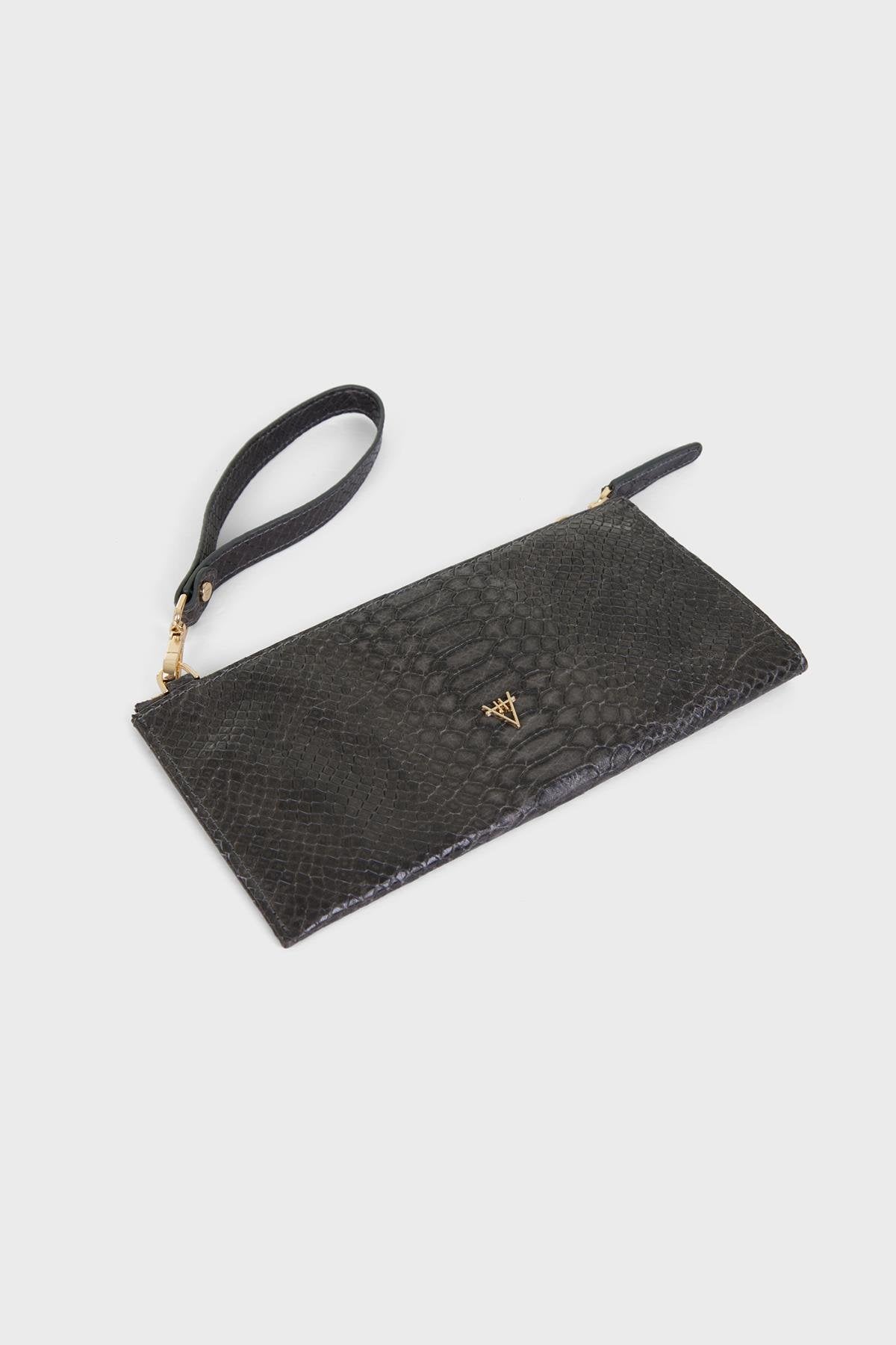 Omnia Clutch Grey Bag