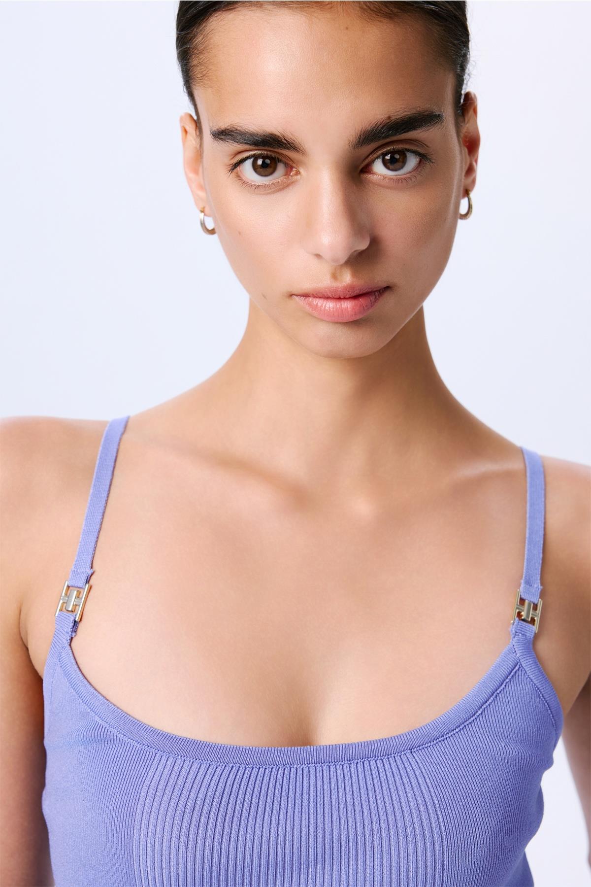 Ince Askılı Şeritli Crop Triko Indigo Bluz