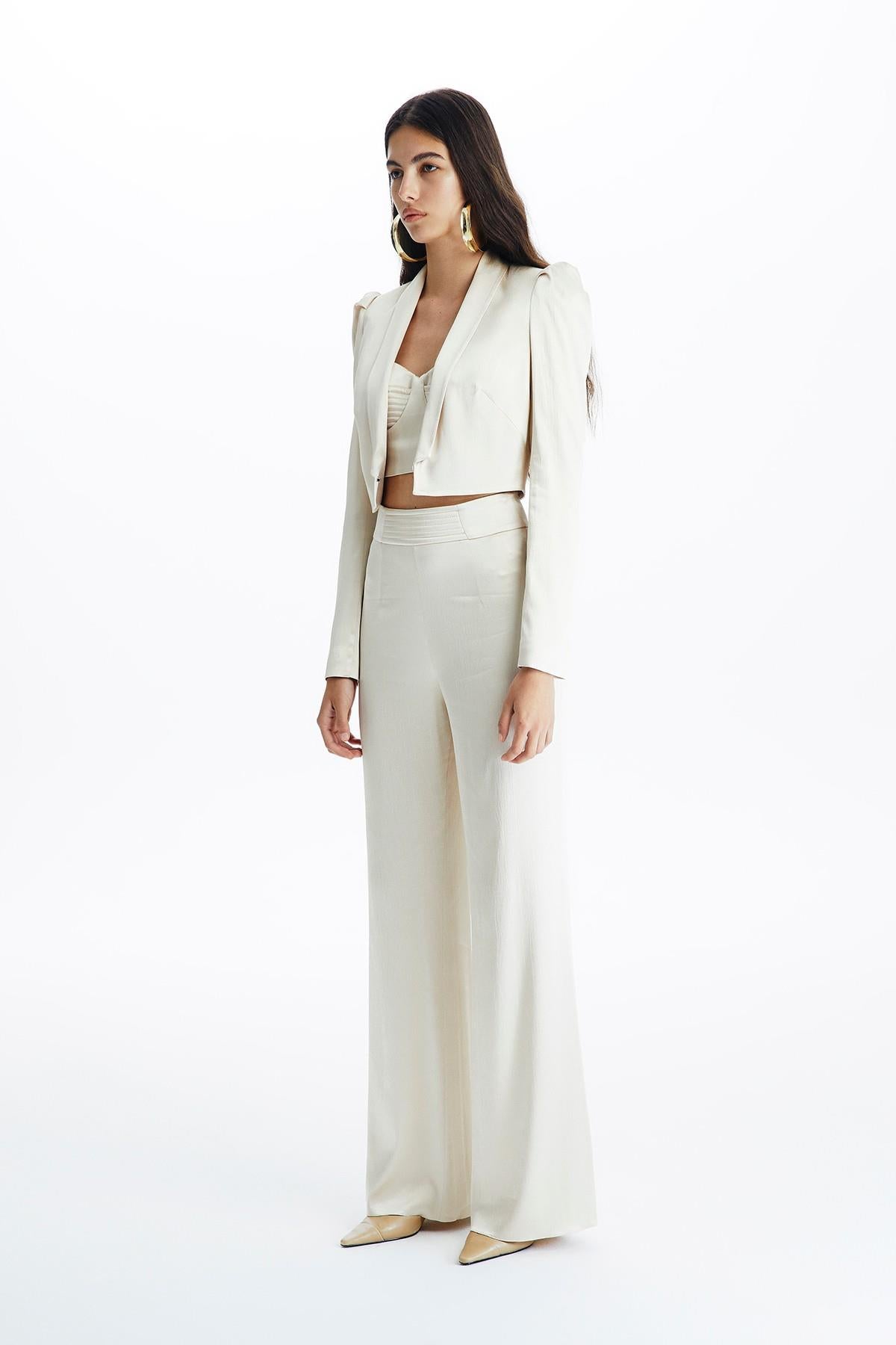 Krem Saten Crop Blazer
