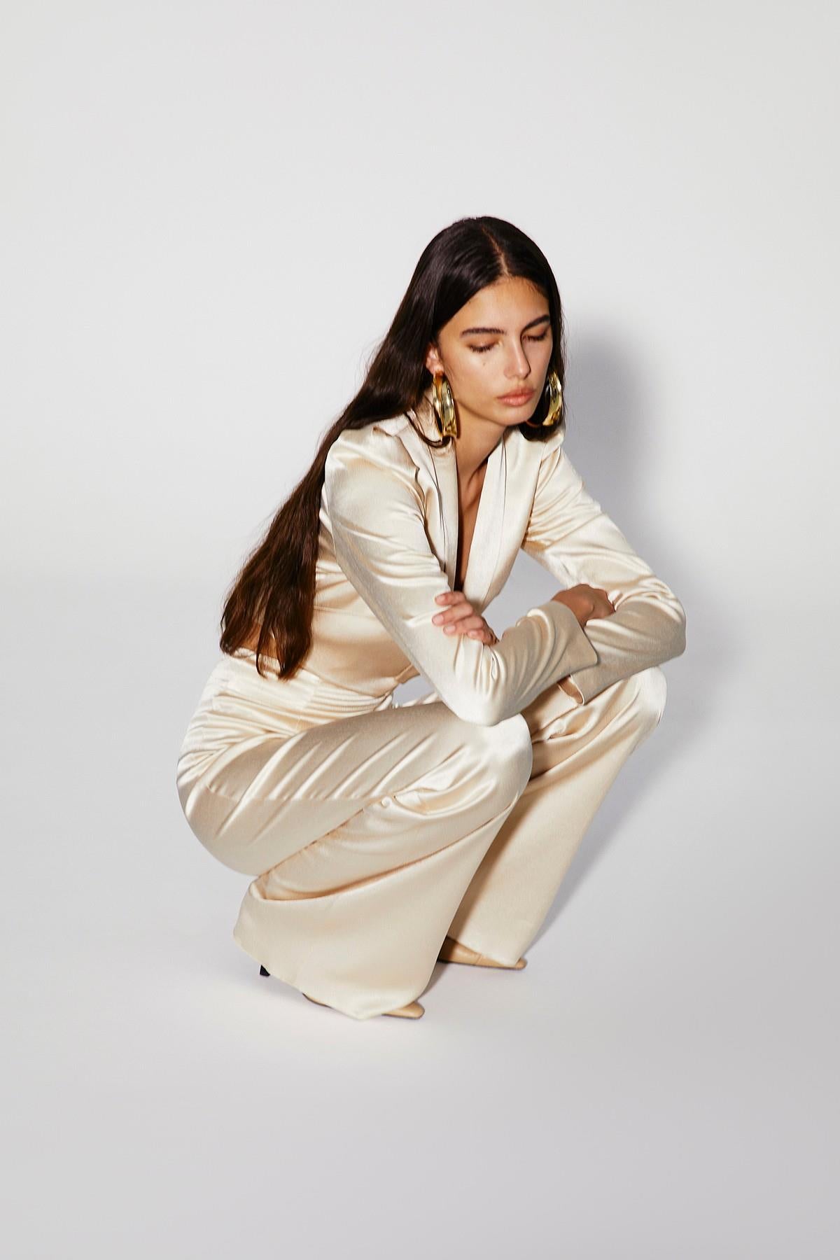 Krem Saten Crop Blazer
