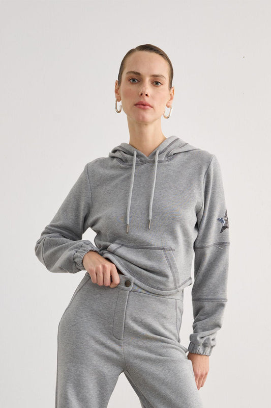 Önden Cepli Kapüşonlu Gri Sweatshirt