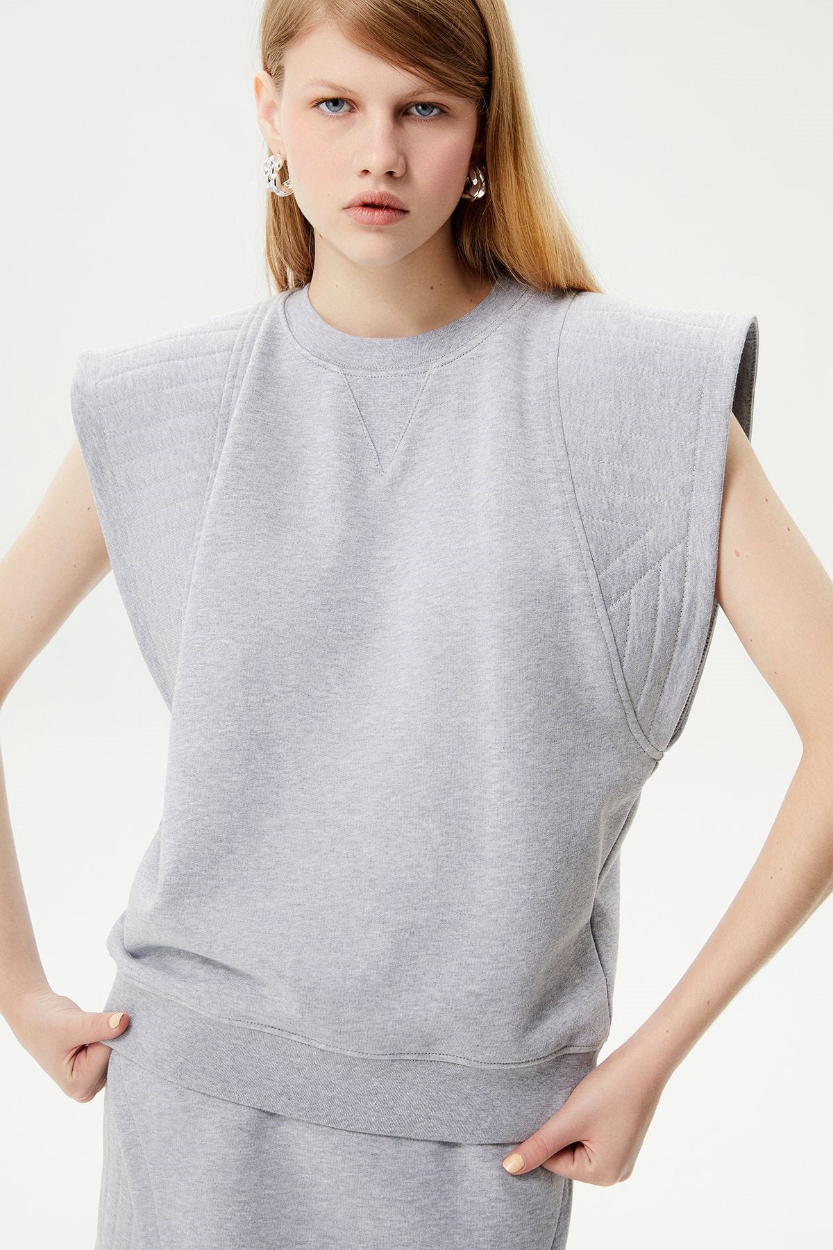 Vatkalı Gri T-shirt