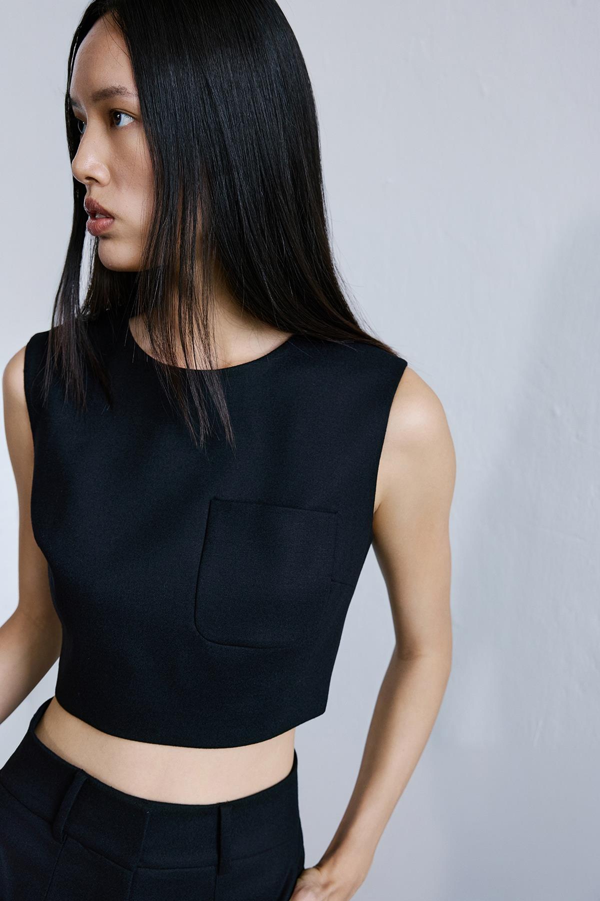 Yün Dokulu Crop Siyah Bluz